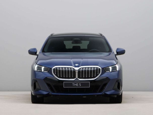 BMW 530 Touring 146 kW image number 6