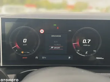 Car image 35
