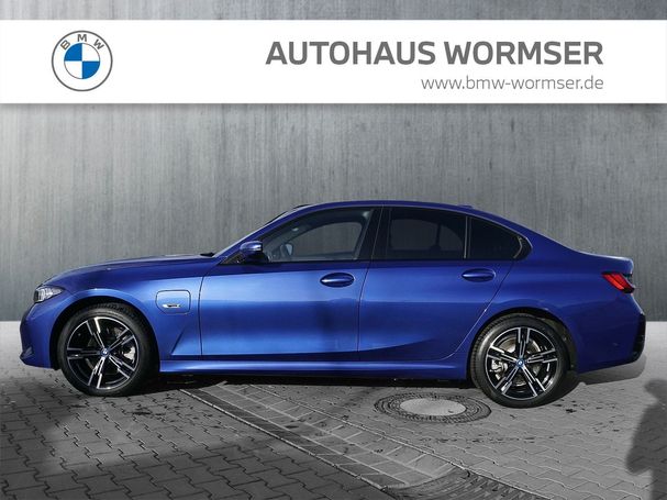 BMW 330e M Sportpaket 215 kW image number 4