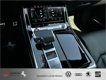 Car image 40