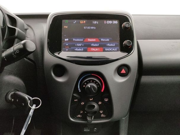 Toyota Aygo 53 kW image number 14