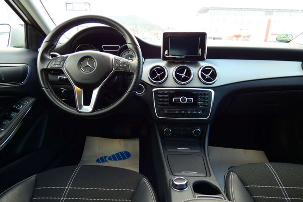 Mercedes-Benz GLA 200 115 kW image number 12