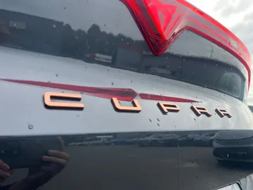 Car image 25