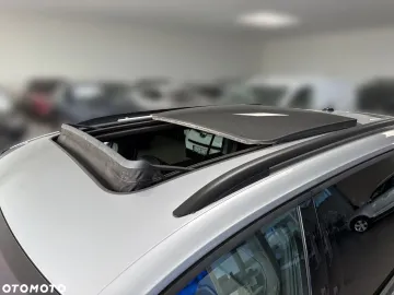 Car image 40