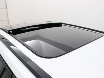 Car image 41