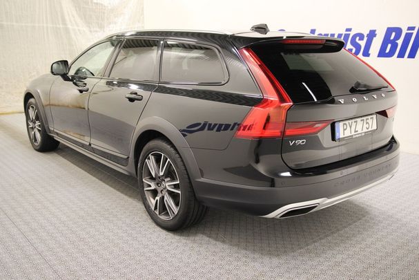 Volvo V90 Cross Country D4 AWD Pro 140 kW image number 4