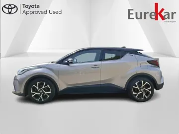 Car image 3