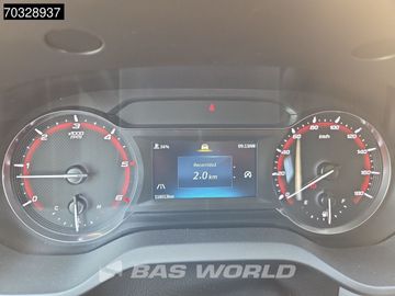 Car image 33