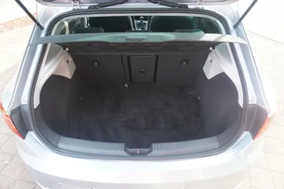 Car image 40