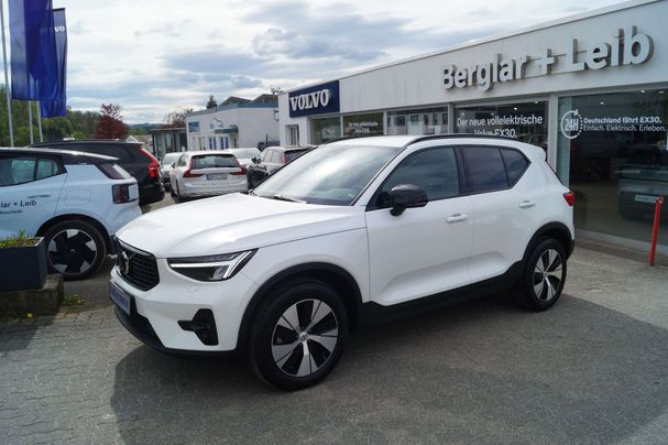 Volvo XC40 B3 Plus Dark DKG 120 kW image number 1