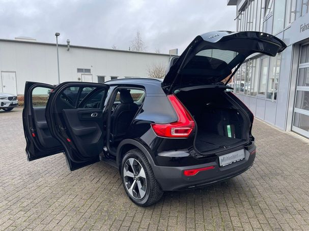 Volvo XC40 B4 Plus Dark DKG 145 kW image number 9