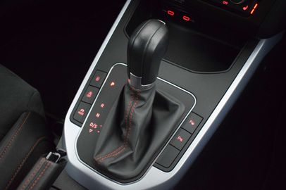 Car image 31