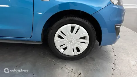 Car image 20