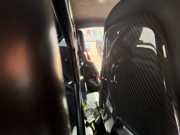 Car image 25