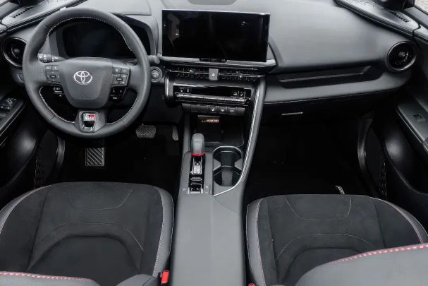 Toyota C-HR 145 kW image number 21