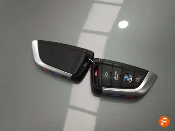 Car image 33