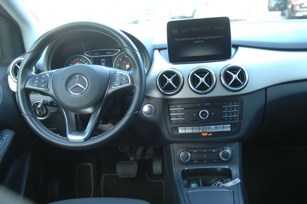 Mercedes-Benz B 250 4Matic Urban 155 kW image number 8