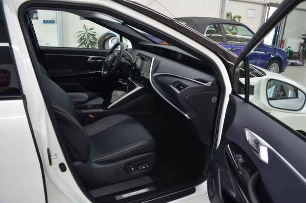 Toyota Mirai 113 kW image number 6