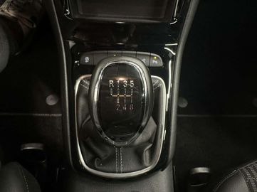 Car image 29