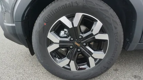 Car image 37