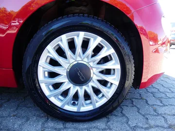 Car image 20
