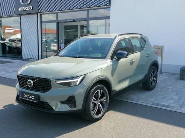 Volvo XC40 B3 Plus Dark 120 kW image number 1