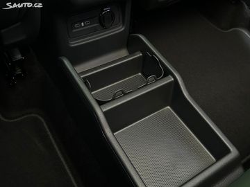 Car image 35