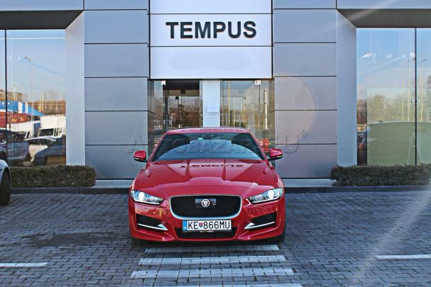 Jaguar XE 147 kW image number 2