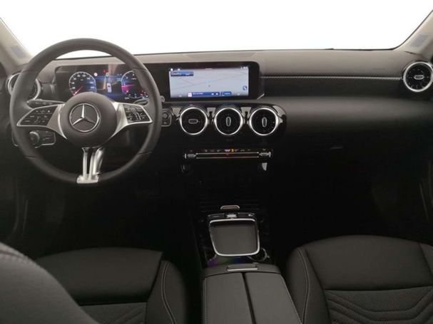 Mercedes-Benz A 180 d Advanced 85 kW image number 10