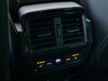 Car image 39