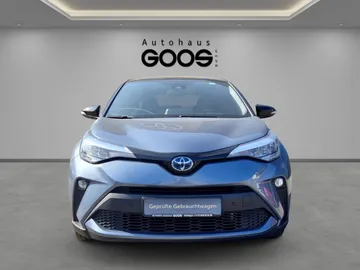 Car image 3