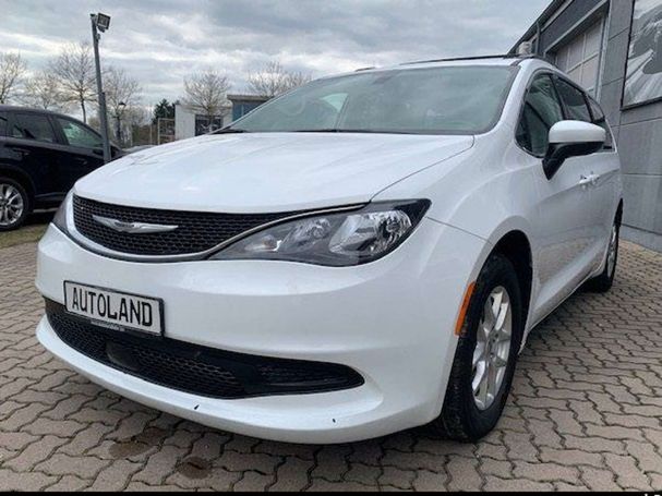 Chrysler Pacifica 3.6 V6 214 kW image number 1