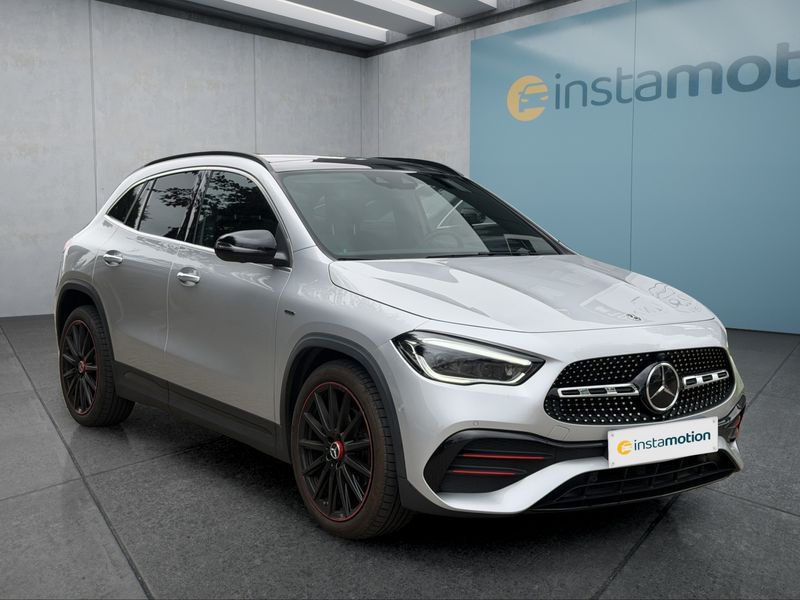 Mercedes-Benz GLA 200