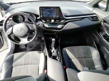 Car image 7