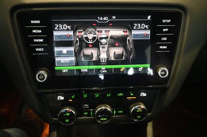 Car image 36