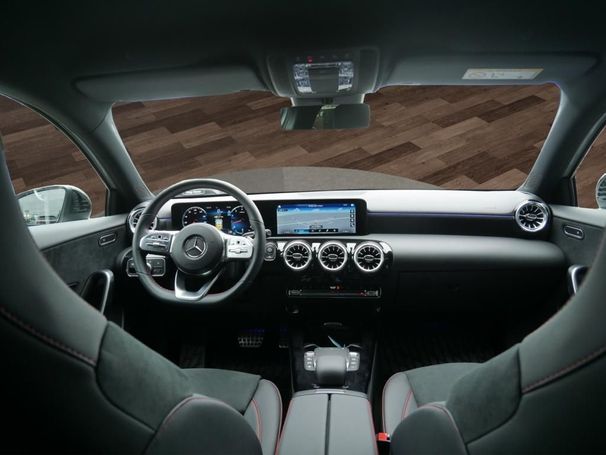 Mercedes-Benz A 180 100 kW image number 4