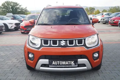 Car image 4