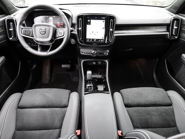 Volvo XC40 T5 Plus 192 kW image number 3