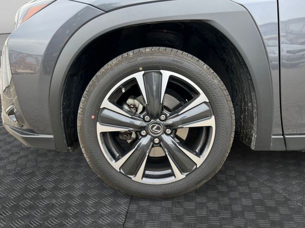 Lexus UX 250h 135 kW image number 14