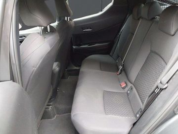 Car image 13