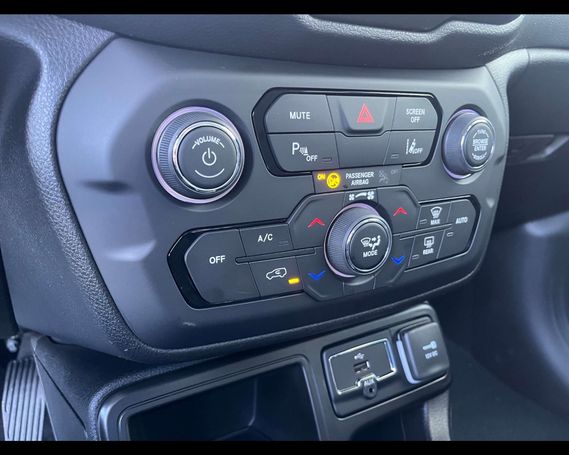 Jeep Renegade 1.0 Limited 88 kW image number 20