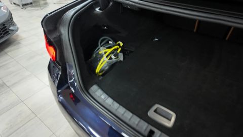 Car image 47
