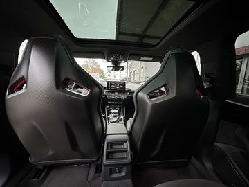 Car image 37