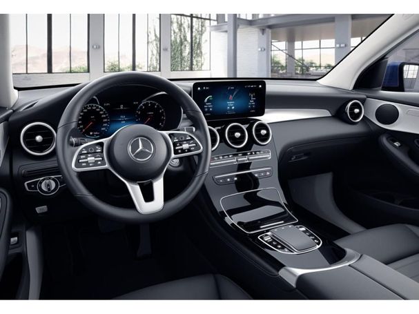 Mercedes-Benz GLC 300 de 225 kW image number 3