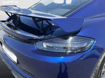 Car image 25