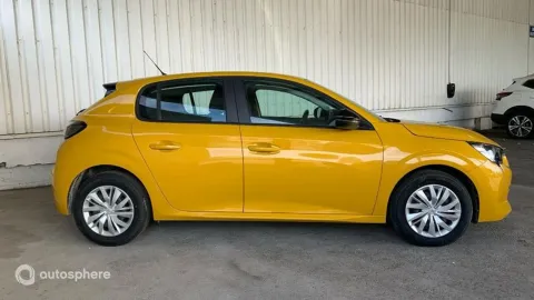 Car image 4