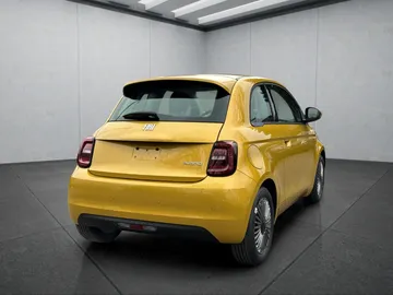 Car image 21