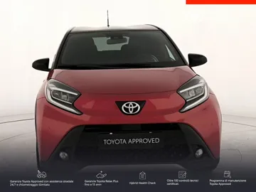 Car image 2