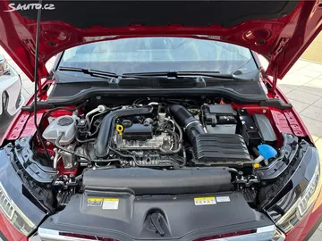 Car image 30