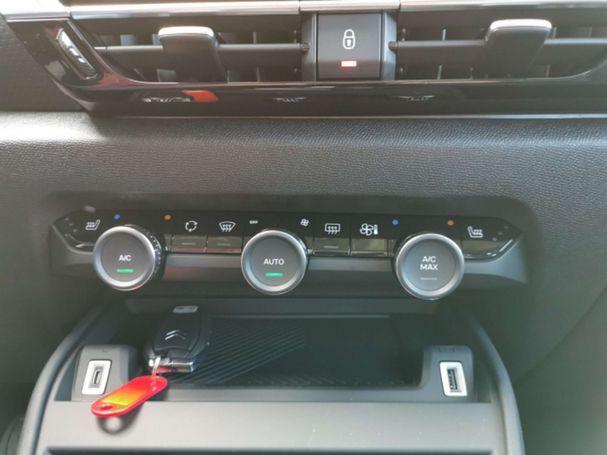 Citroen C4 Feel 96 kW image number 18